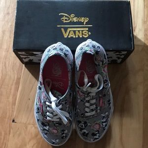 Disney Minnie Digi Roses Vans